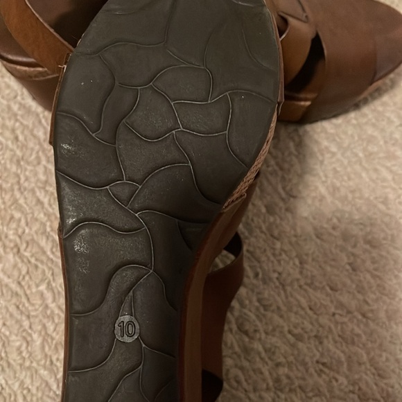 Like new - Picture 3 of 3